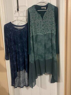 LOGO by Lori Goldstein Women's Green and Blue Vest; Green Shirt; blue patterned